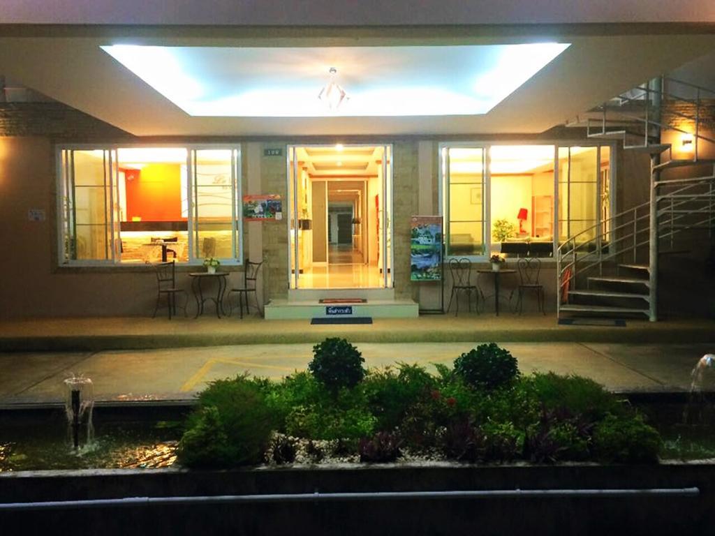 Chumphon Travelodge Eksteriør billede